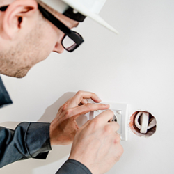 Licence e-learning: ''Basse tension B1(V) / B2(V) / BR / BC / BE Mesure / BE Essai / BE Vérification''